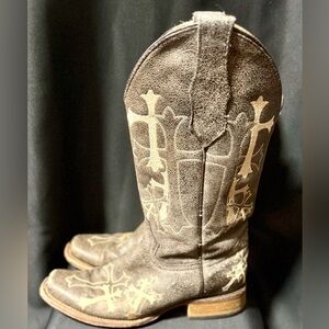 Circle G Corral Western Leather Cross Cowboy Boots